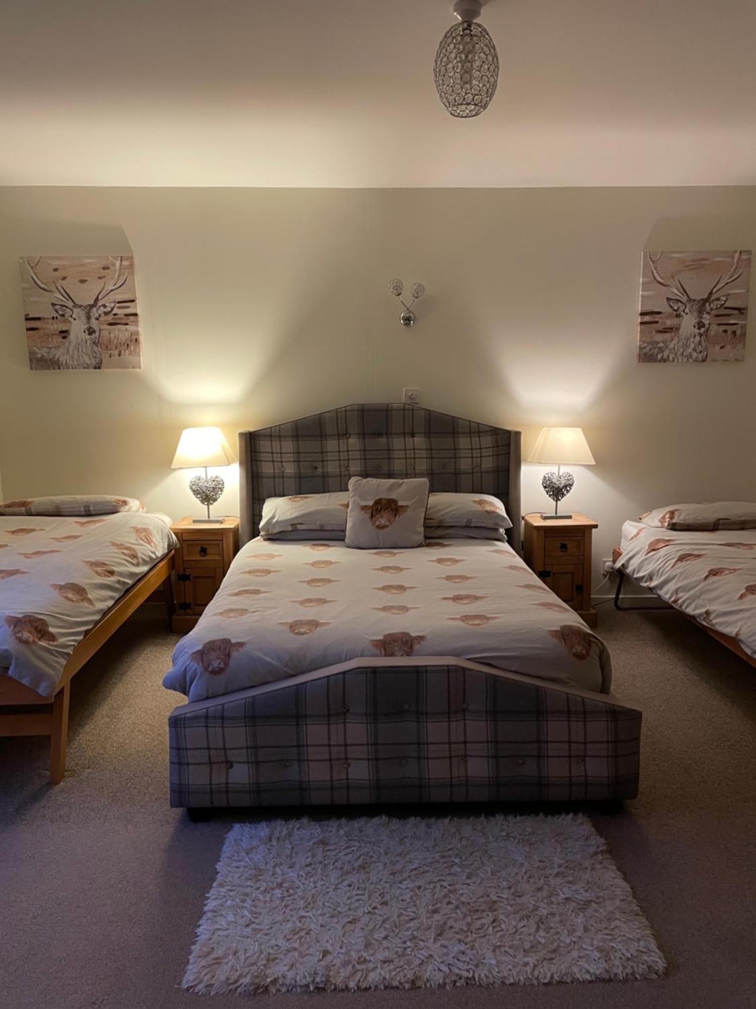 Charleston Apartment Self Catering 5 Min Drive From Town Centre Inverness Exterior photo
